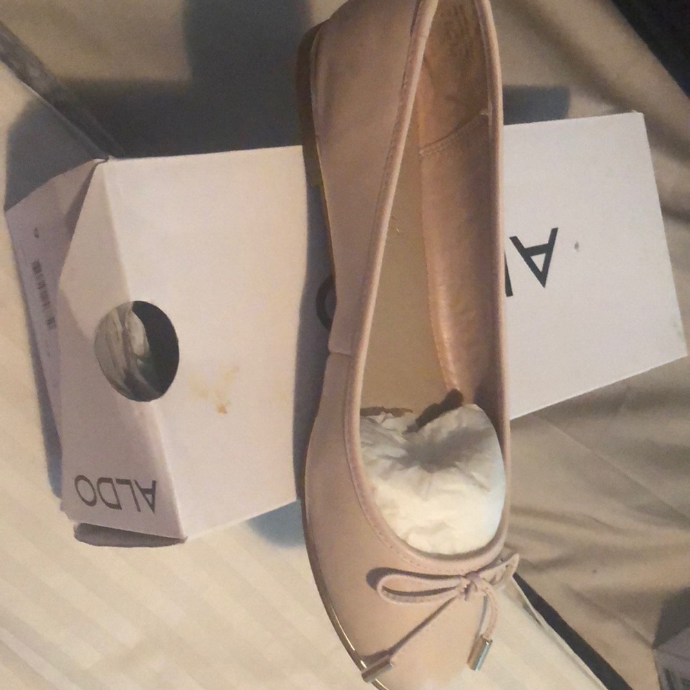 Creme aldo flat shoe - Picture 1 of 3